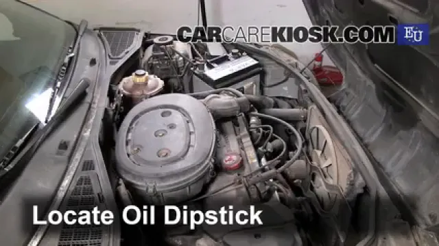 1992 Renault Clio RT 1.4L 4 Cyl. Huile Vérifier le niveau de l'huile